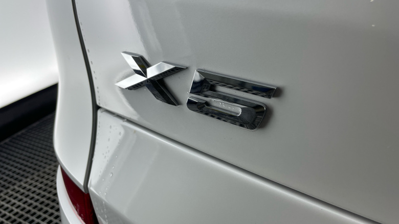 BMW X5 xDrive30d MHT M Sport 5dr Auto Diesel Estate